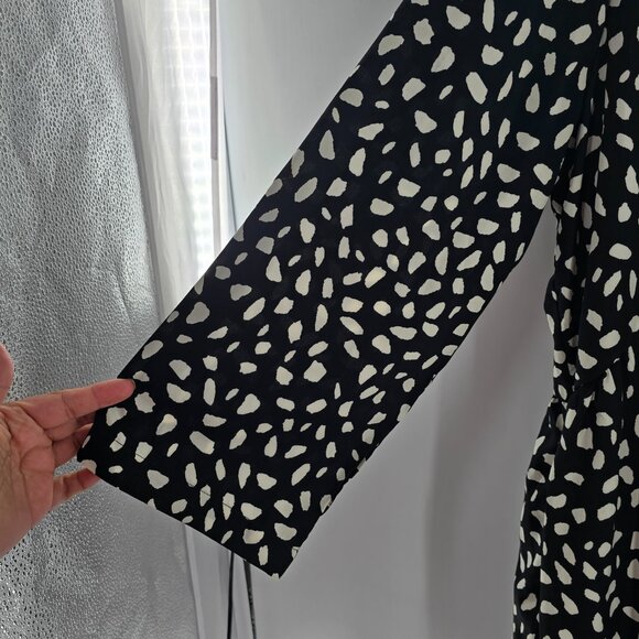 Entro Dress Black + Off White Size 2x Fully lined 3/4 sleeve oversized - Picture 2 of 7